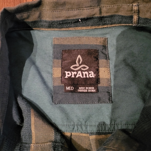 Prana Men's Emerald Green Collared Shirt - Picture 2 of 2